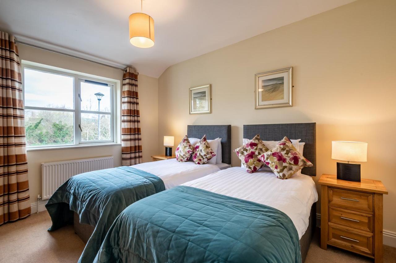 Foleys Ardmullen Townhouses Кенмар Экстерьер фото