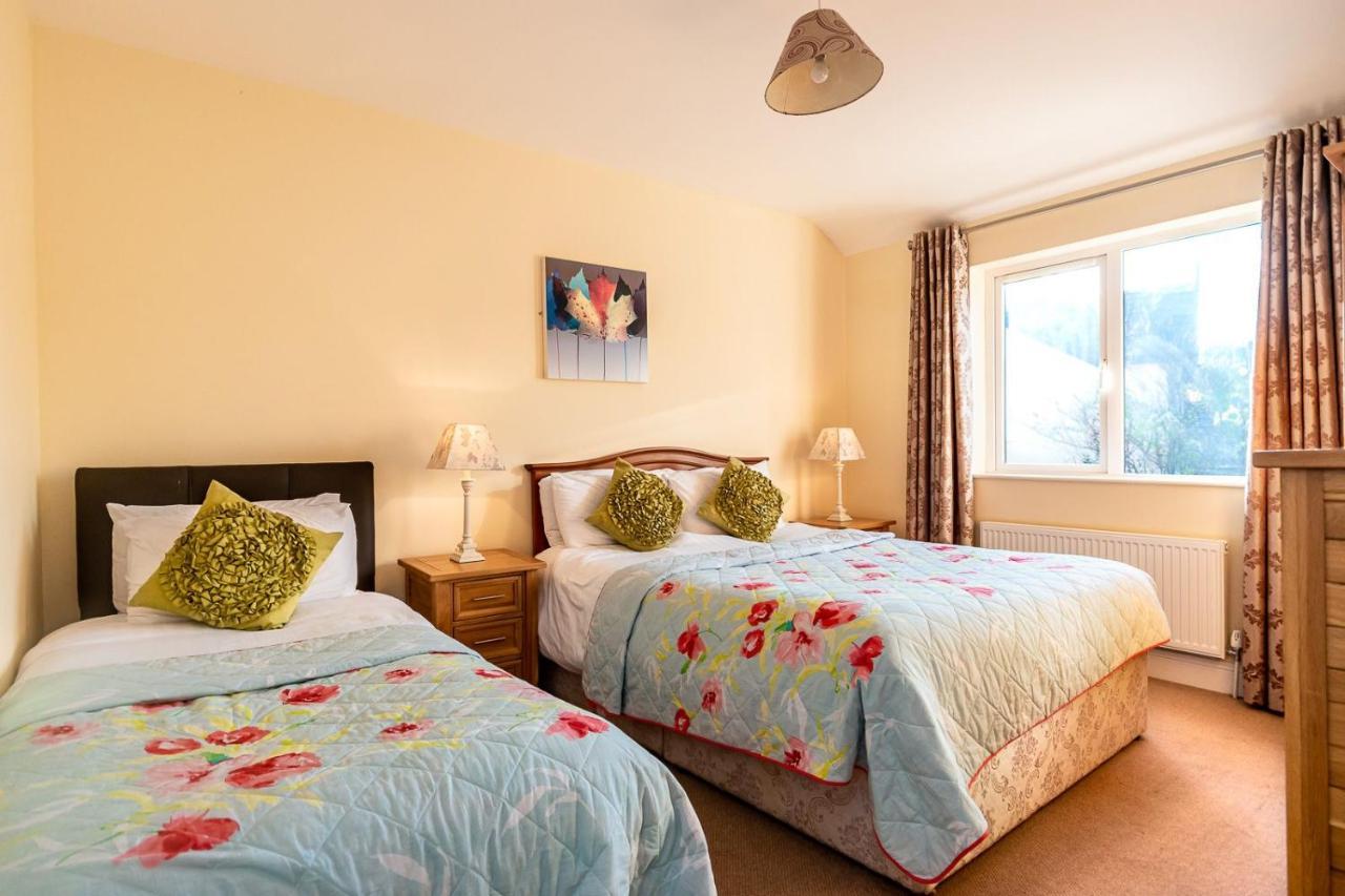 Foleys Ardmullen Townhouses Кенмар Экстерьер фото